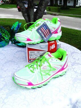 Women's New Balance Running Course Tennis Shoes 10 1/2D